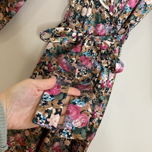 Vintage Robe Women's Medium Pink Floral Satin Shawl Collar Pockets Bows - Picture 9 of 14